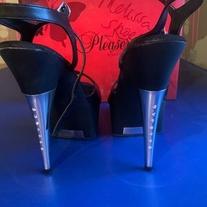 Sz 10 Pleaser stiletto sandal. Sexy shiny metal heel with 7 intact rhinestones.